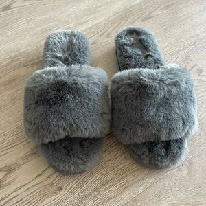 fluffy slippers